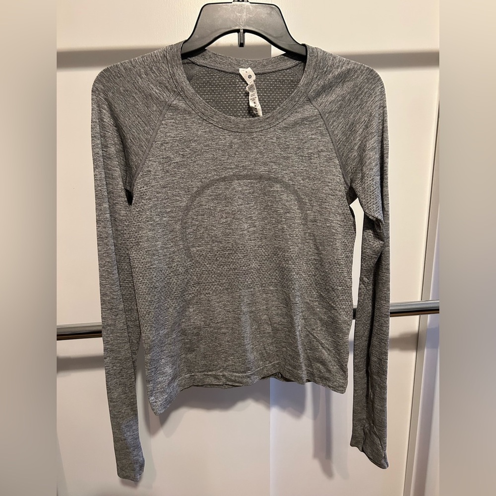 Lululemon Swiftly Tech Gray Long Sleeve Shirt Size 6